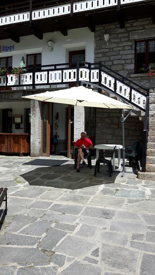 Casa Alpina De Filippi Hotell Macugnaga Eksteriør bilde