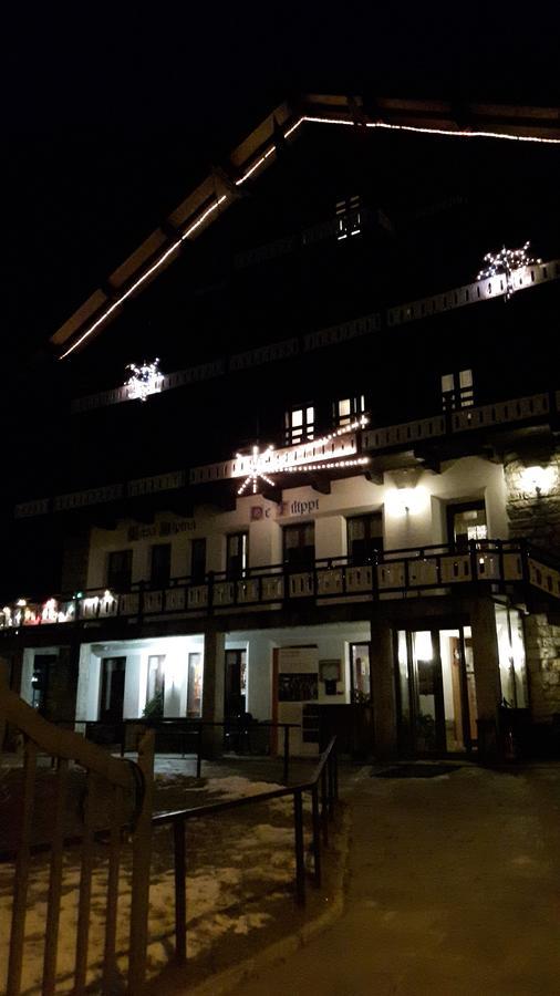 Casa Alpina De Filippi Hotell Macugnaga Eksteriør bilde