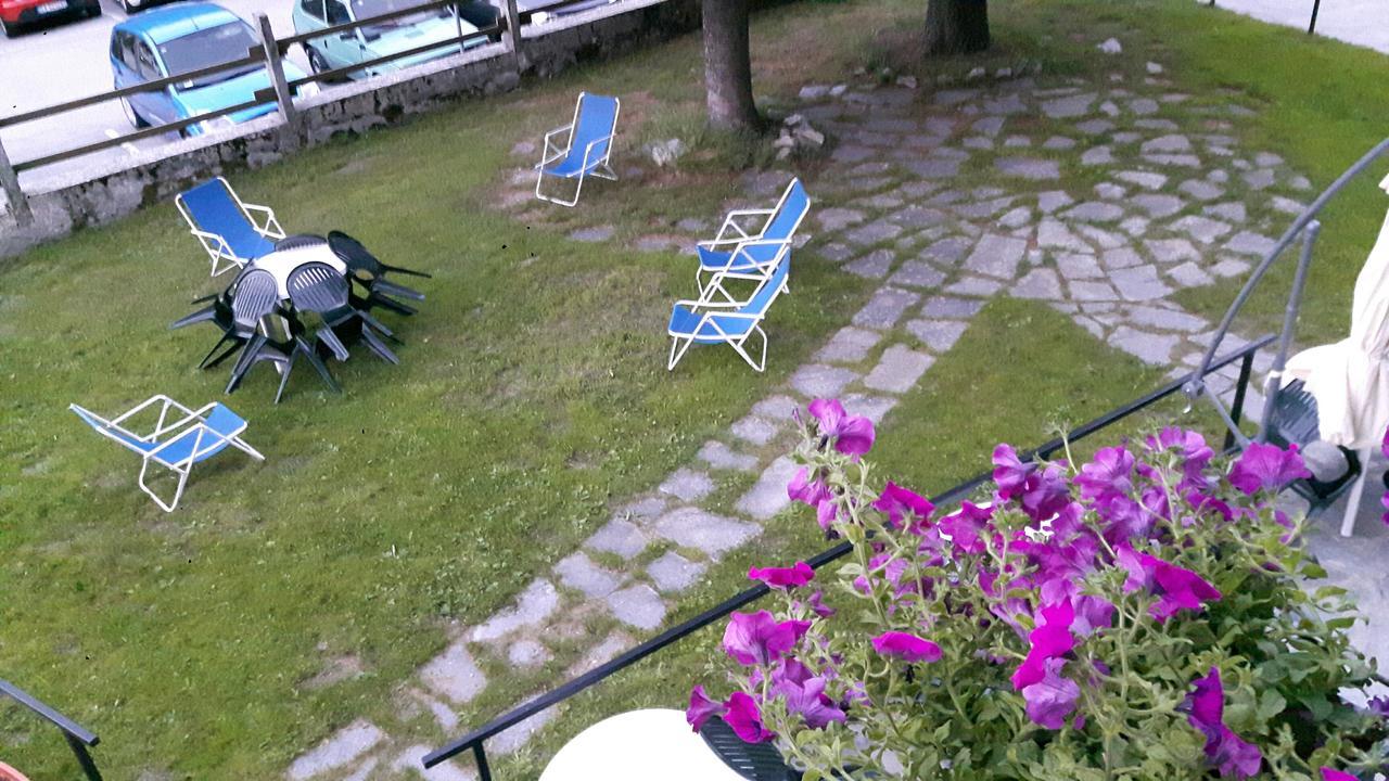 Casa Alpina De Filippi Hotell Macugnaga Eksteriør bilde