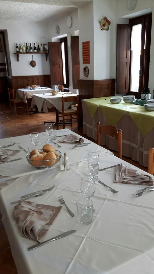 Casa Alpina De Filippi Hotell Macugnaga Eksteriør bilde